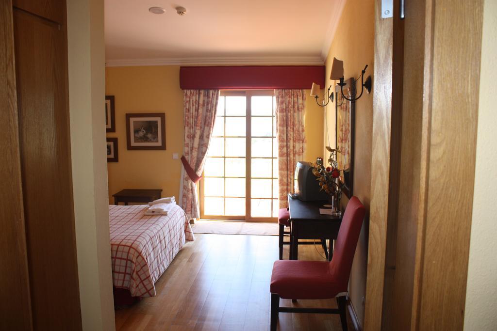 Herdade Da Lameira Country Hotel Alter do Chão Exterior foto